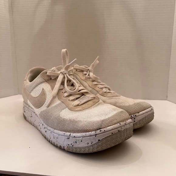 Gently used - Picture 2 of 4